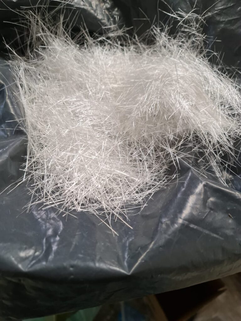 Fibra de vidro para laminação
